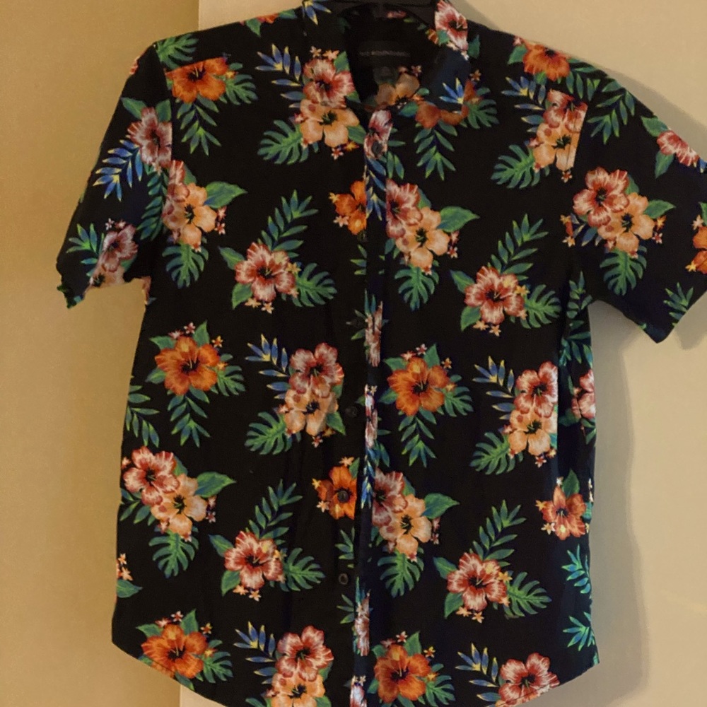 Men’s tropical shirt medium